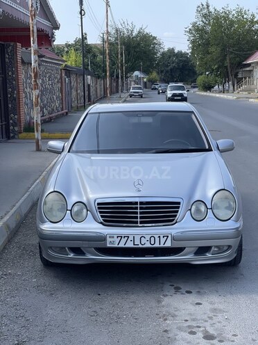 Mercedes E 280 2000, 224,000 km - 2.8 l - Beyləqan