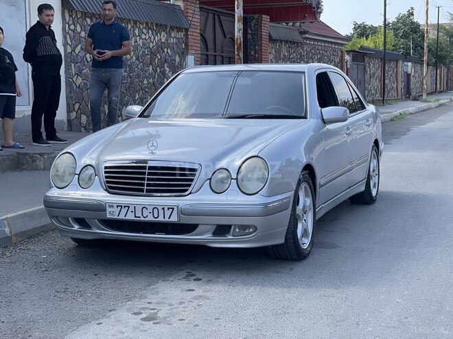 Mercedes E 280 2000, 224,000 km - 2.8 l - Beyləqan