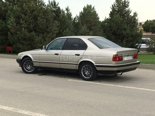 BMW 525 1989, 340,000 km - 2.5 l - Bakı