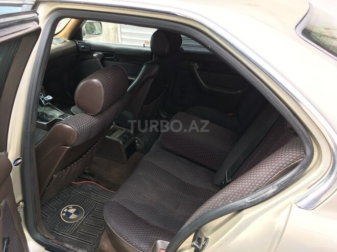BMW 525 1989, 340,000 km - 2.5 l - Bakı