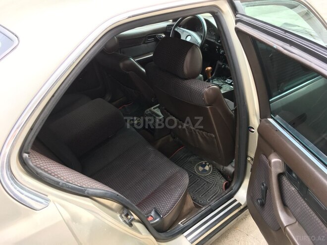 BMW 525 1989, 340,000 km - 2.5 l - Bakı