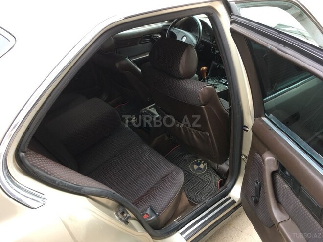 BMW 525 1989, 340,000 km - 2.5 l - Bakı