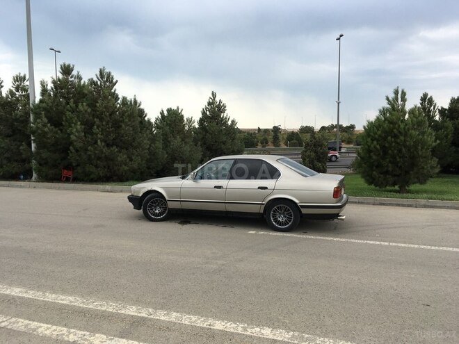 BMW 525 1989, 340,000 km - 2.5 l - Bakı