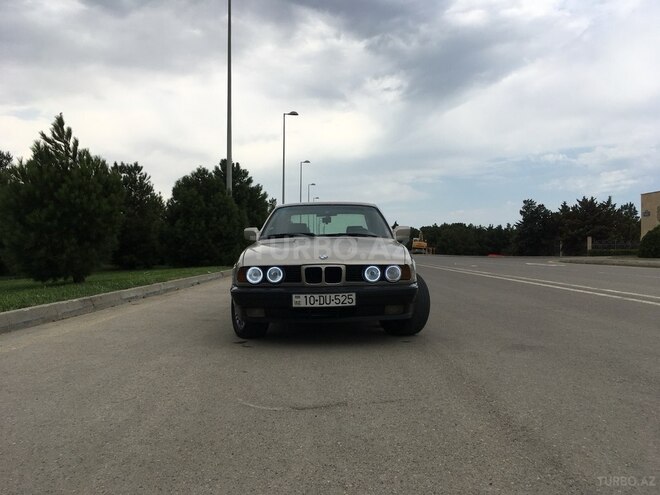 BMW 525 1989, 340,000 km - 2.5 l - Bakı