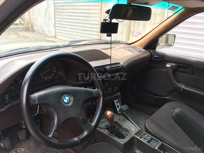 BMW 525 1989, 340,000 km - 2.5 l - Bakı