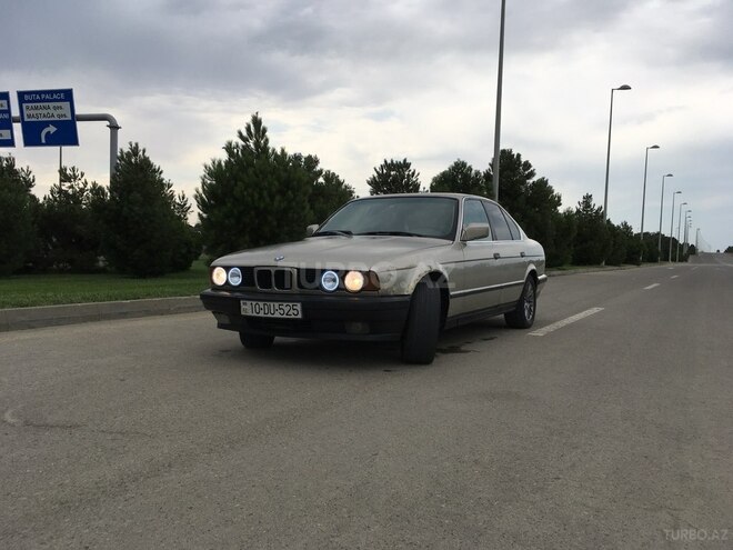 BMW 525 1989, 340,000 km - 2.5 l - Bakı