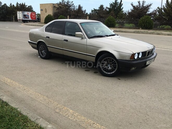BMW 525 1989, 340,000 km - 2.5 l - Bakı