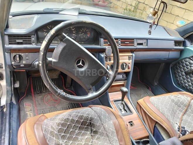 Mercedes 230 E 1988, 586,000 km - 2.3 л - Salyan