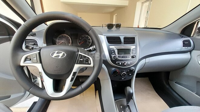 Hyundai Accent 2017, 108,000 km - 1.6 л - Bakı