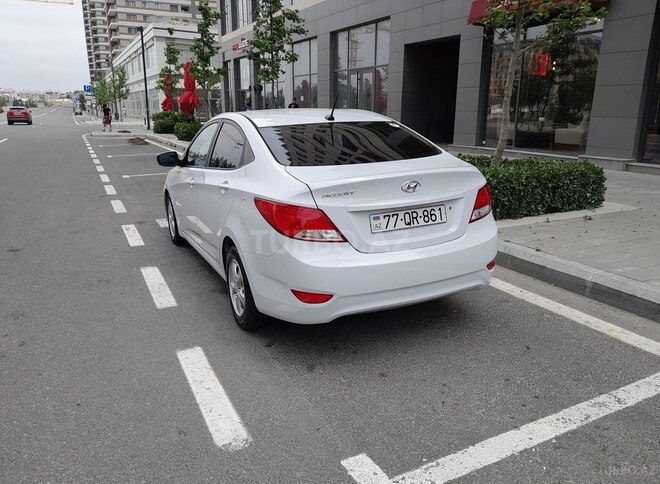Hyundai Accent 2017, 108,000 km - 1.6 л - Bakı