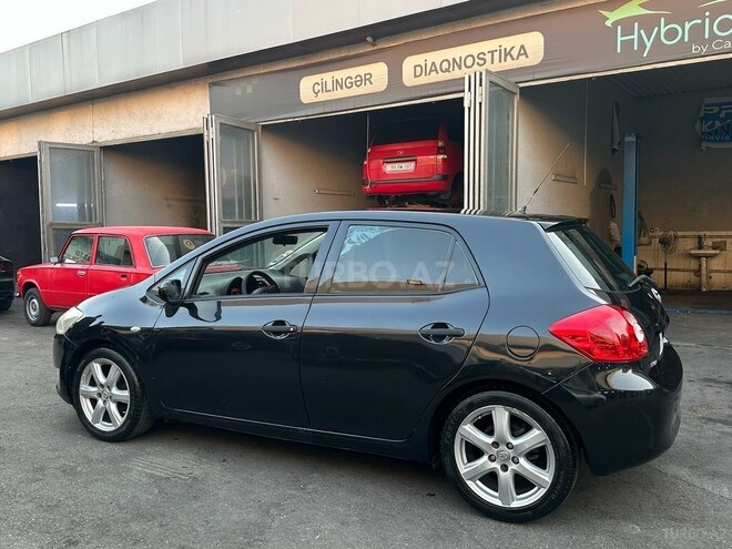 Toyota Auris 2008, 260,000 km - 1.4 l - Bakı