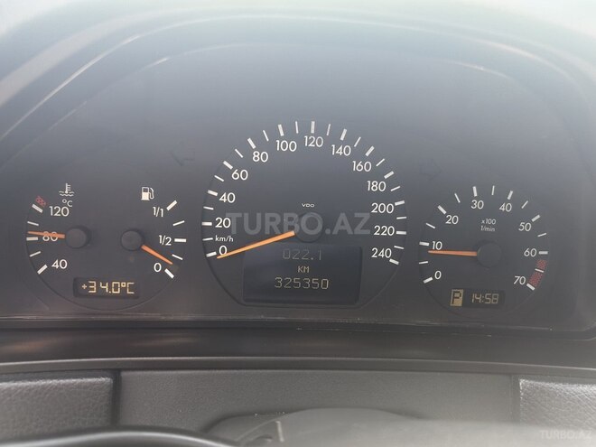 Mercedes E 200 1999, 325,350 km - 2.0 l - Qazax