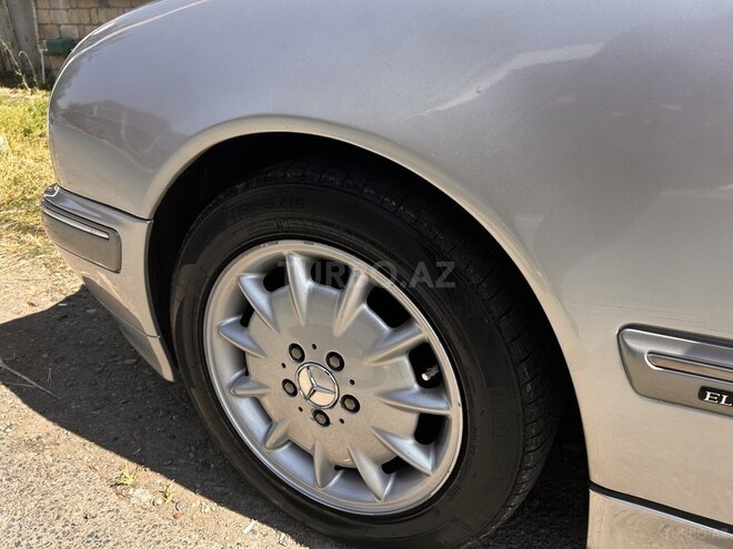 Mercedes E 200 1999, 325,350 km - 2.0 l - Qazax