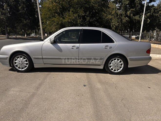 Mercedes E 200 1999, 325,350 km - 2.0 l - Qazax