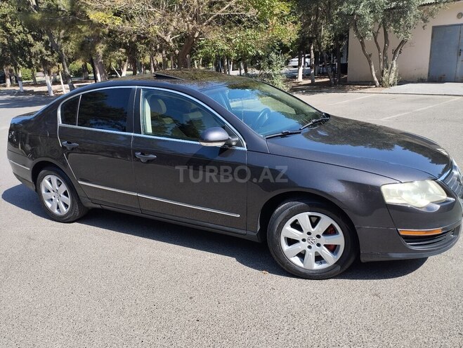 Volkswagen Passat 2005, 276,000 km - 2.0 l - Sumqayıt