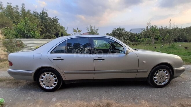 Mercedes E 280 1997, 323,170 km - 2.8 l - Mingəçevir