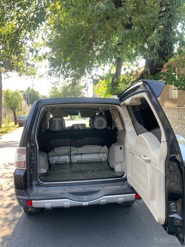Mitsubishi Pajero 2007, 144,000 km - 3.0 л - Zaqatala