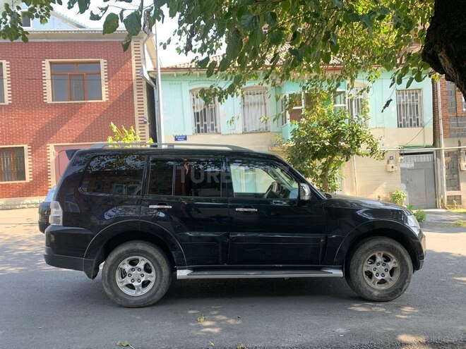 Mitsubishi Pajero 2007, 144,000 km - 3.0 л - Zaqatala