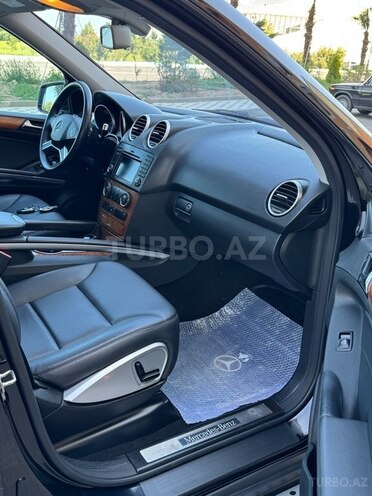 Mercedes ML 350 4MATIC 2010, 130,000 km - 3.5 l - Bakı