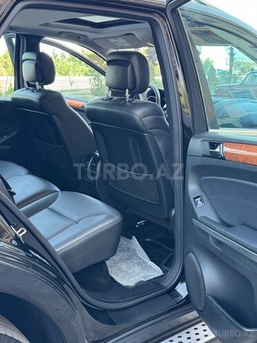 Mercedes ML 350 4MATIC 2010, 130,000 km - 3.5 l - Bakı