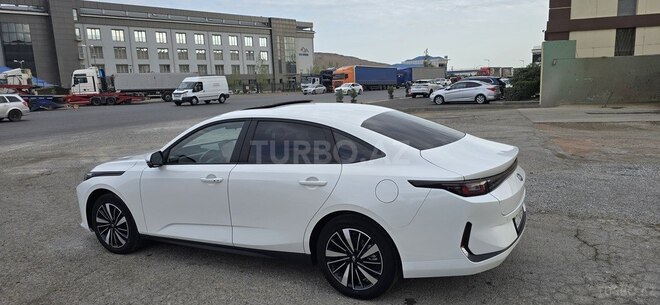 Changan Qiyuan A05 2024, 42,000 km - 1.5 l - Bakı