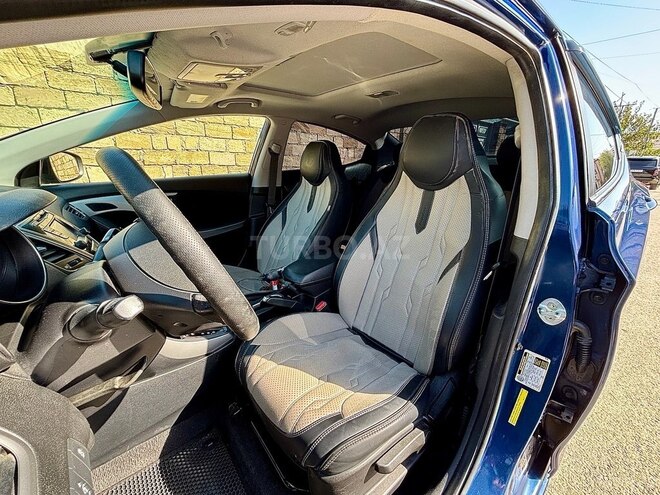 Hyundai Elantra 2015, 167,180 km - 1.8 л - Bakı