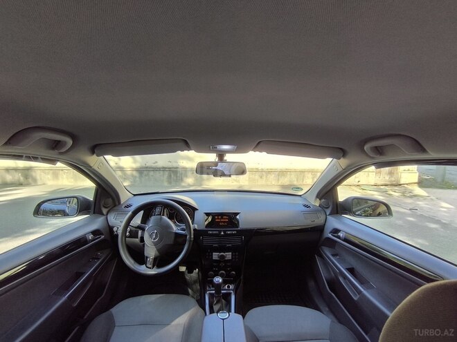 Opel Astra 2004, 244,000 km - 1.4 l - İsmayıllı