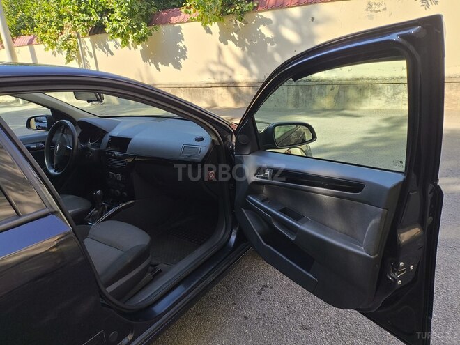 Opel Astra 2004, 244,000 km - 1.4 l - İsmayıllı