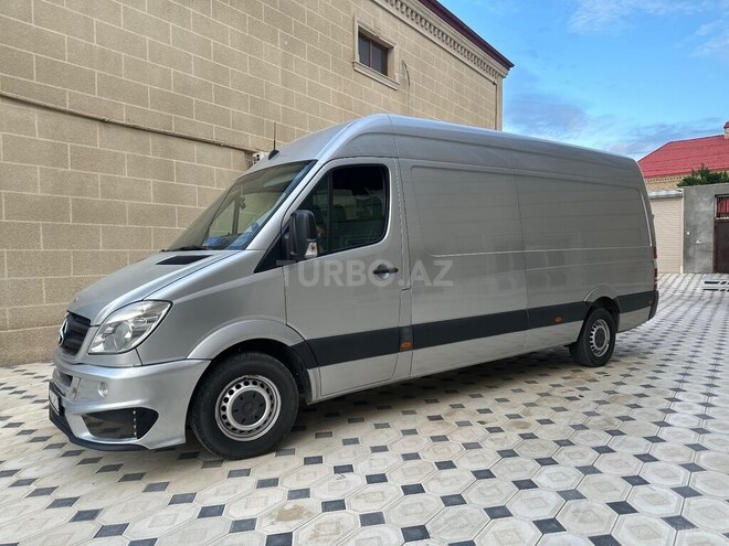 Mercedes Sprinter 319 2010, 422,781 km - 2.2 l - Goranboy