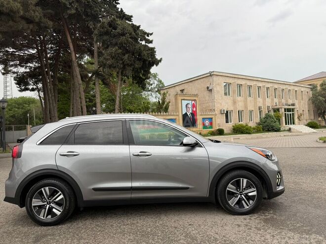 Kia Niro 2022, 65,000 km - 1.6 l - Bakı