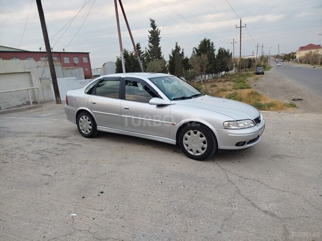Opel Vectra 2001, 352,000 km - 1.8 л - Bakı