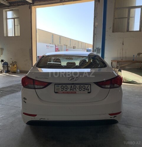 Hyundai Elantra 2015, 293,500 km - 1.6 l - Bakı