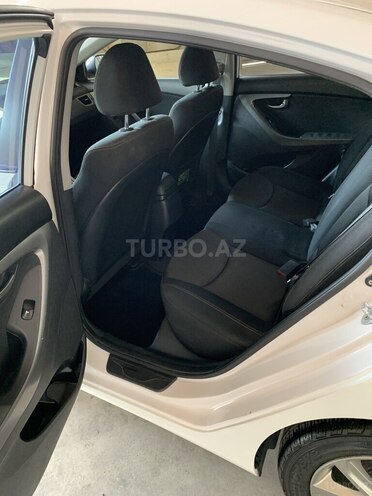 Hyundai Elantra 2015, 293,500 km - 1.6 l - Bakı