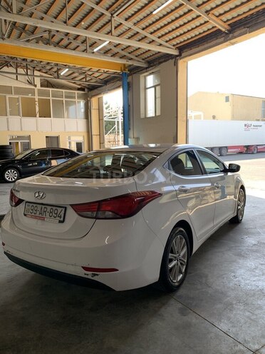 Hyundai Elantra 2015, 293,500 km - 1.6 l - Bakı
