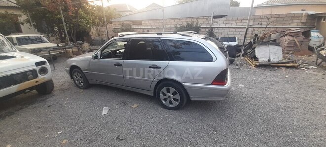 Mercedes C 220 1999, 228,560 km - 2.2 l - Bərdə