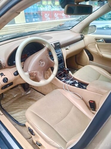 Mercedes C 240 2001, 380,000 km - 2.6 l - Bakı