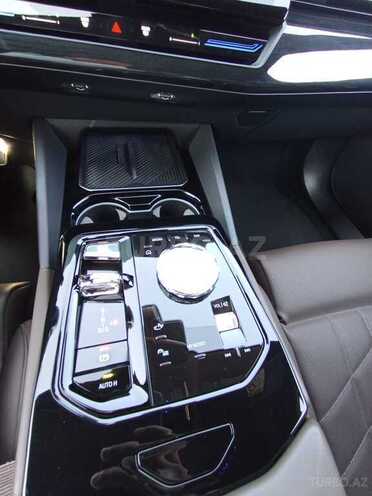 BMW 520e 2024, 20,000 km - 2.0 l - Bakı