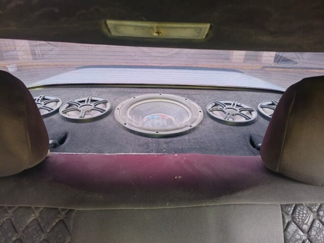 Mercedes E 250 1994, 380,000 km - 2.5 l - Salyan