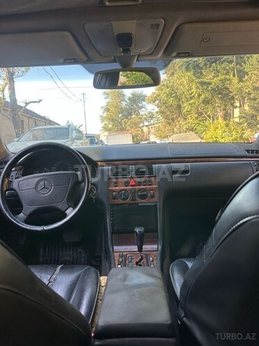 Mercedes E 300 1998, 450,000 km - 3.0 l - Bakı