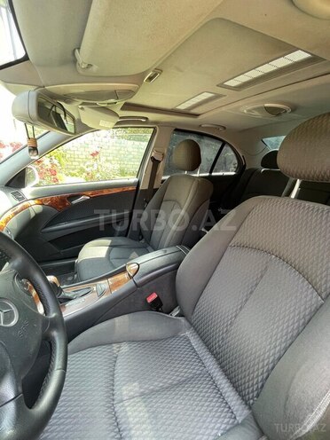 Mercedes E 220 2004, 333,000 km - 2.2 l - Quba