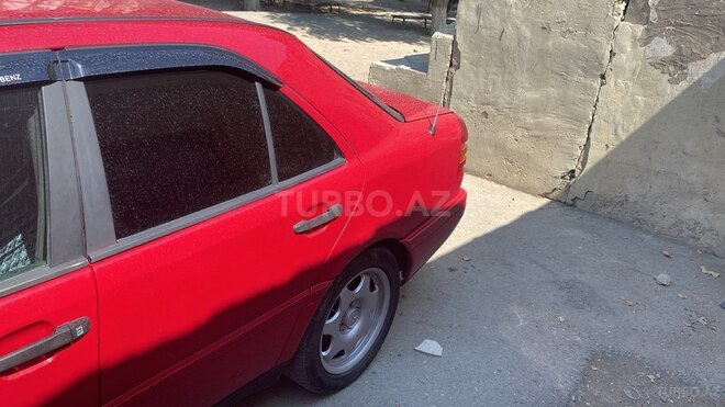 Mercedes C 180 1995, 444,000 km - 1.8 l - Sumqayıt