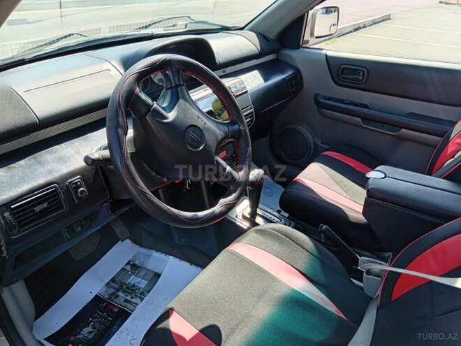 Nissan X-Trail 2001, 30,300 km - 2.0 l - Şəki
