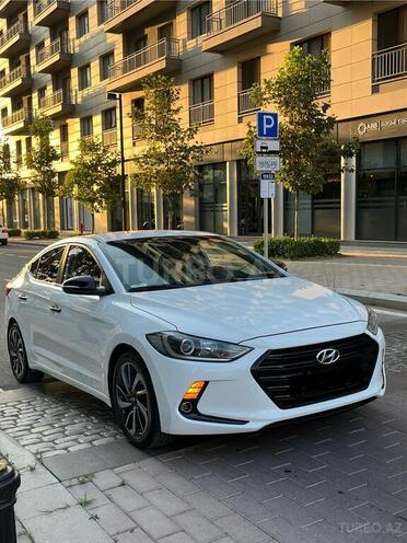 Hyundai Avante 2016, 350,000 km - 1.6 l - Bakı