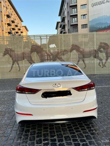 Hyundai Avante 2016, 350,000 km - 1.6 l - Bakı