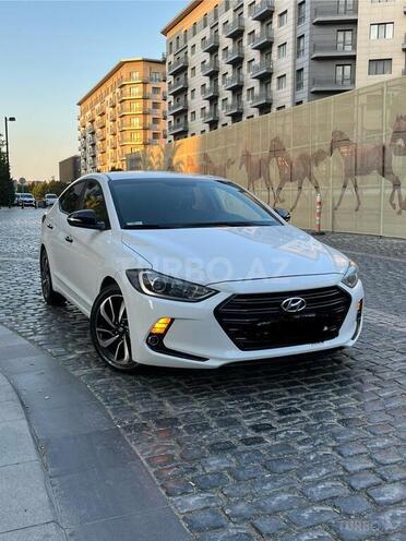 Hyundai Avante 2016, 350,000 km - 1.6 l - Bakı