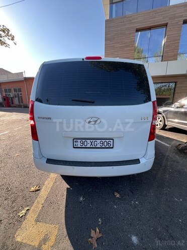Hyundai H-1 2010, 457,000 km - 2.5 l - Quba