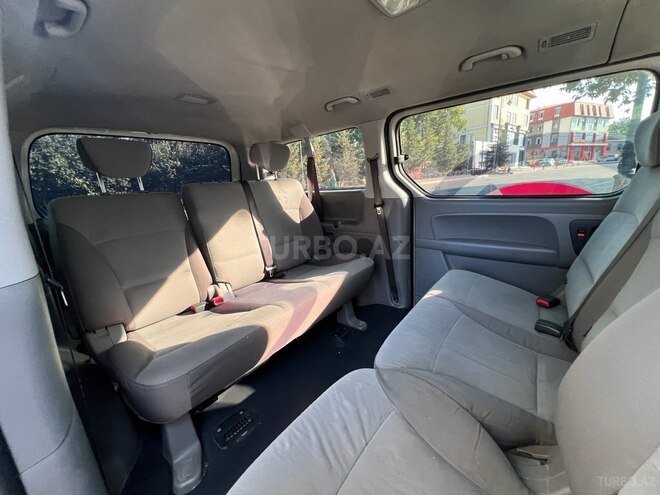 Hyundai H-1 2010, 457,000 km - 2.5 l - Quba