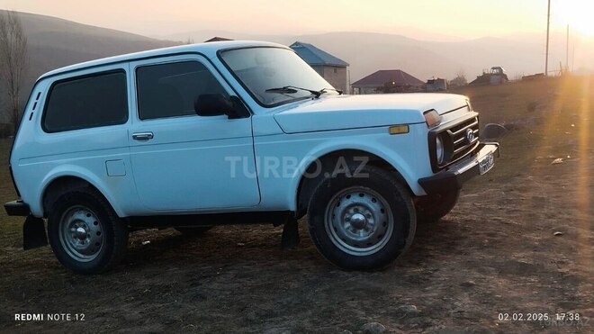 LADA (VAZ) Niva 2001, 35,000 km - 1.7 л - Yardımlı