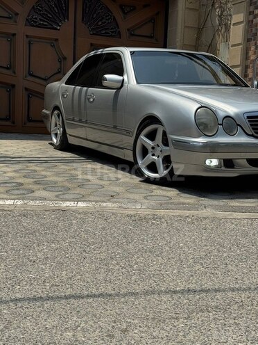 Mercedes E 240 1999, 360,000 km - 2.4 l - Bakı