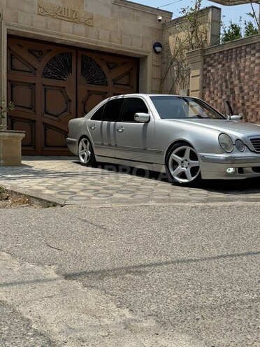 Mercedes E 240 1999, 360,000 km - 2.4 l - Bakı